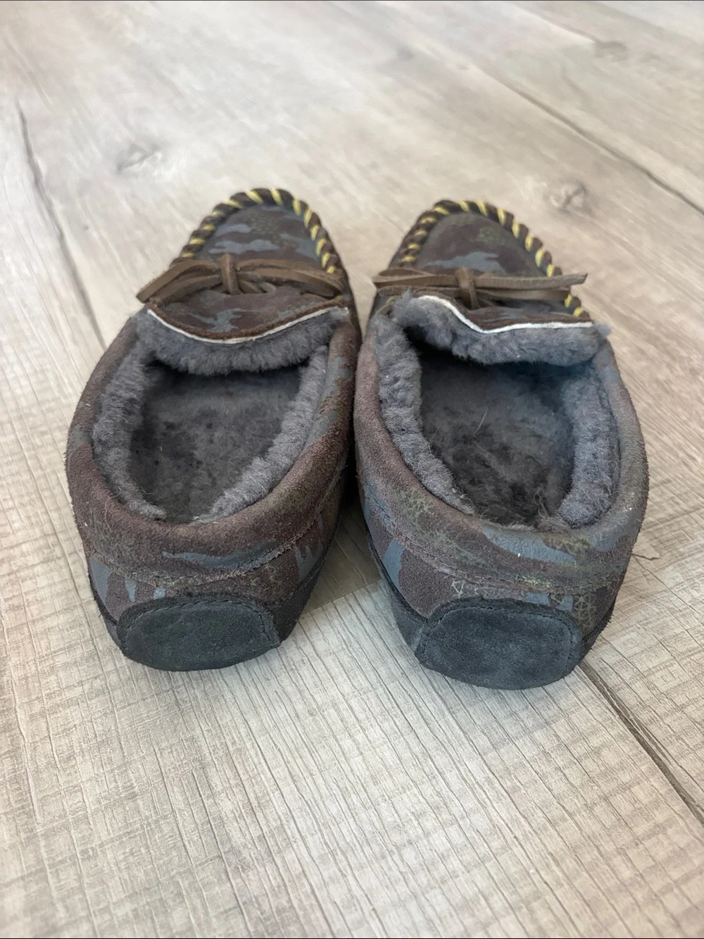 L.L. Bean gray Camo Faux-Fur Lined Kids Moccasins